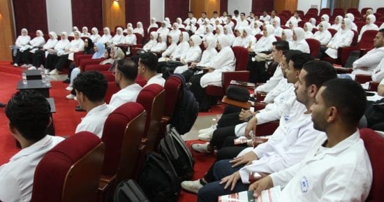 مكافحة الإدمان يعقد ورش تدريبية لطلاب المعهد القومي للأورام حول تأثير المخدرات