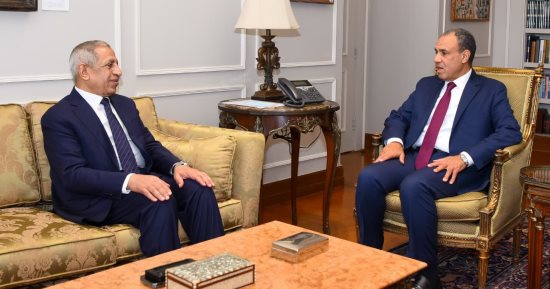 وزير الخارجية يلتقى رئيس الأكاديمية العربية للعلوم والتكنولوجيا والنقل البحرى