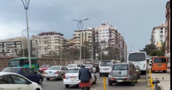 أمطار في بورسعيد والمحافظة ترفع حالة الطوارئ.. فيديو وصور