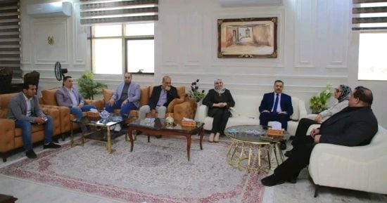 محافظ الوادي الجديد تناقش إجراءات إنشاء المستشفى الجامعي بأحد المنشآت الشاغرة