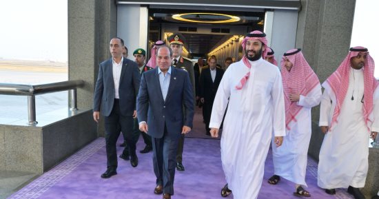 لقاء ثنائى بين الرئيس السيسى وولى العهد السعودى ومأدبة إفطار تجمعهما فى جدة