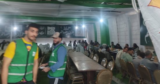 أوقاف جنوب سيناء تنظم مائدة إفطار للصائمين ضمن خيمة إفطار صائم بطور سيناء