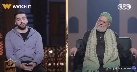 علي جمعة عن تفتيش الآباء لهواتف الأبناء بعد سن الـ 18: حرام شرعا