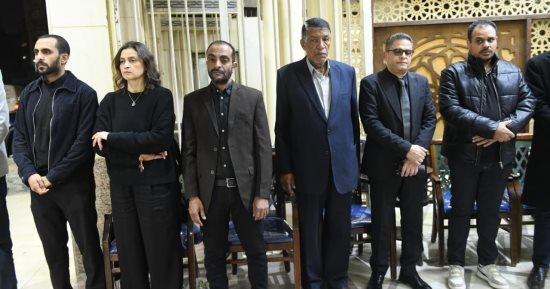 محمود نصر رحيلك وجع القلوب.. "اليوم السابع" وأسرة الزميل الراحل يتلقون العزاء فى مسجد الحامدية الشاذلية.. نقابة الصحفيين وقيادات صحف الشركة المتحدة ورموز الصحافة والإعلام ينعون الفقيد ويشاركون فى العزاء.. صور