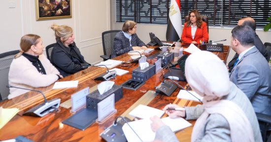 منال عوض:  جدول زمني  للتشجير لضمان تحقيق مستهدفات زراعة 100 مليون شجرة