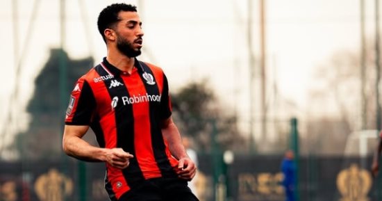 هل يُفاجئ الأهلي الجميع ويضم محمد عبد المنعم قبل إغلاق باب القيد الليلة؟