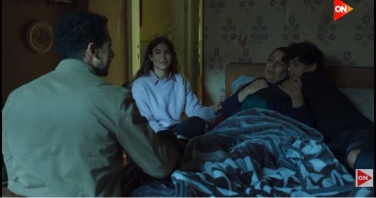مسلسل عين سحرية الحلقة 8.. عادل عمر يطمئن على والدته ويطالبها بالراحة