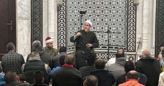 عظة التراويح.. مدير أوقاف بورسعيد يحث المصلين على ذكر الله.. فيديو وصور