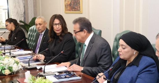 وزير الصحة يستقبل وزيرى الأوقاف والثقافة لتوحيد خطاب التوعية بالقضية السكانية