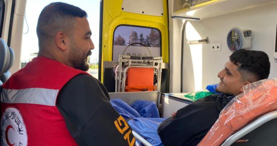 مد غزة بـ6240 طن مساعدات ضمن قافلة زاد العزة واستقبال المرضى والمصابين