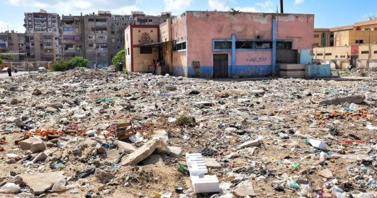 محافظ بورسعيد: حملات مكثفة لرفع تراكمات الرتش من الأحياء