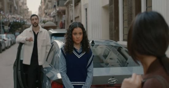 الست موناليزا الحلقة 10.. مى عمر تفقد جنينها وحسن حفنى يواجه أختها بالحقيقة على mbc