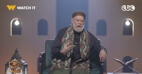 علي جمعة: الفود بلوجرز نافعون ولكن الإفراط فى متابعتهم ضار