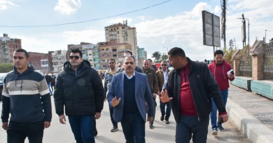 محافظ الشرقية يطمئن على المراحل النهائية لتطوير وتجميل شارع سعد زغلول