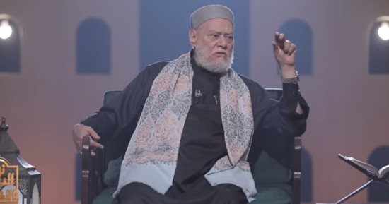 علي جمعة ينتقد مقارنة الشباب بالنماذج الناجحة دون مراعاة الفروق الفردية