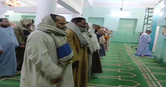 أجواء رمضانية ساحرة.. صلاة التراويح فى أحد مساجد أسوان.. مباشر