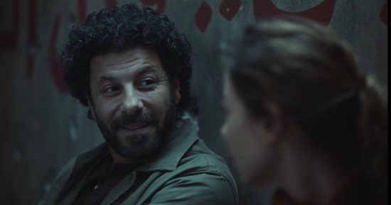مسلسل صحاب الأرض الحلقة 11.. حوار مازح بين ناصر وسلمى بسبب أصوات القصف