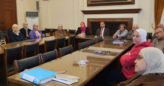 وحدة ضمان الجودة بكلية طب قصر العيني تتابع معايير الاعتماد والتطوير المؤسسي