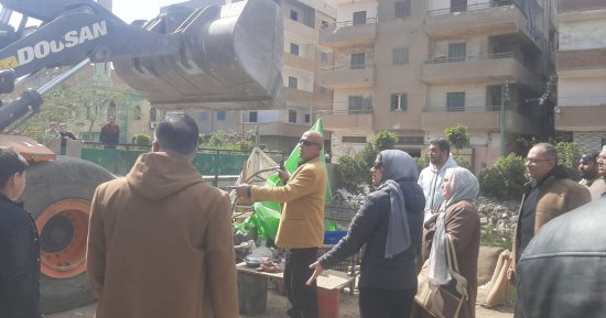 نائب محافظ القليوبية تقود حملة مكبرة لإزالة الإشغالات ورفع المخلفات