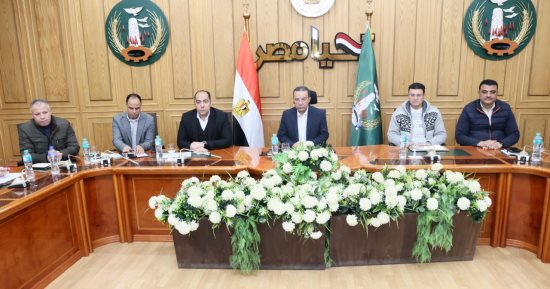 محافظ المنوفية يتابع الحالة العامة للمنظومة التموينية وأرصدة السلع الأساسية