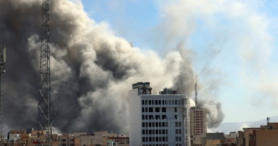 أمريكا تقصف 3 مواقع إيرانية بعد إسقاط مروحية قرب هرمز