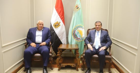 وزير الزراعة: التوسع في زراعات التين والزيتون ومشروع للحفاظ على سلالات الأغنام بمطروح