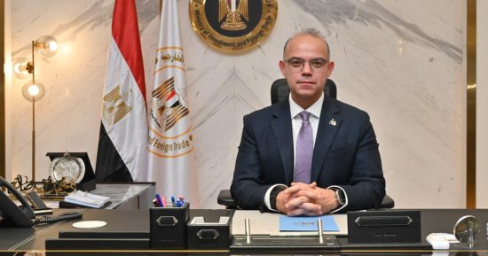 مراجعة رسوم الإغراق على إطارات الحافلات والشاحنات الواردة من الصين وتايلاند