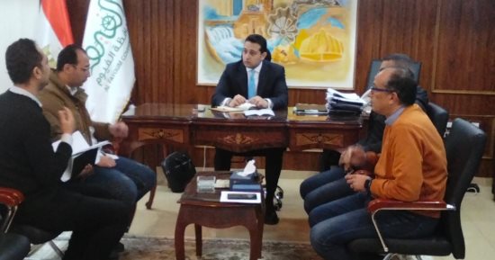 نائب محافظ الفيوم يتابع تشغيل مجمعات حياة كريمة بإطسا