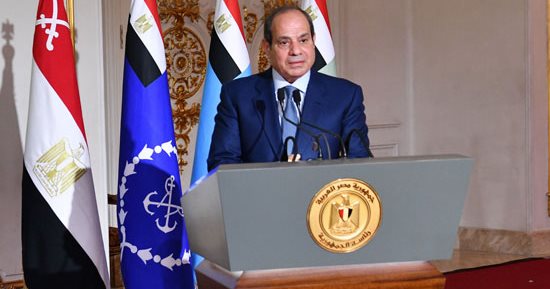 الرئيس السيسى: مصر جزء من المنطقة.. وتتأثر بما يحدث بها
