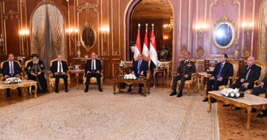 الرئيس السيسى يحضر حفل إفطار القوات المسلحة تزامنًا مع الاحتفال بذكرى انتصارات العاشر من رمضان.. صور 