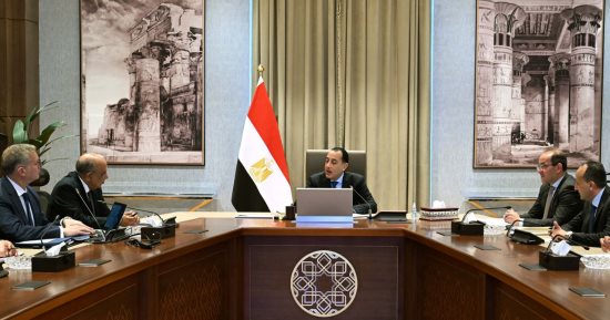 مدبولى يتابع استعدادات قطاع الطاقة الفترة المقبلة فى ضوء التصعيد العسكرى بالمنطقة