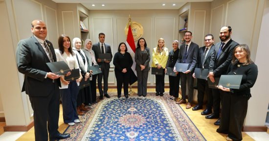 التضامن: فوز العارضين المصريين بمعرض الحرف اليدوية بالهند بالمركز الأول والثانى