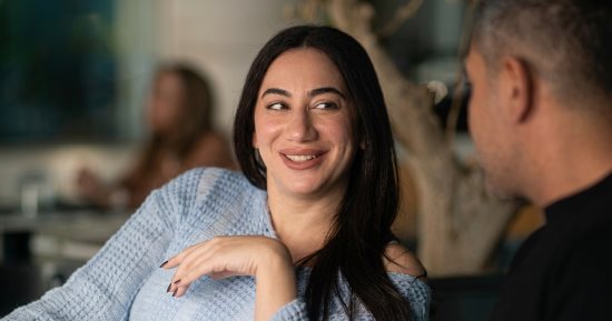 برج الثور صاحب صاحبه.. 5 أبراج جدعة زى شهيرة فى مسلسل اتنين غيرنا