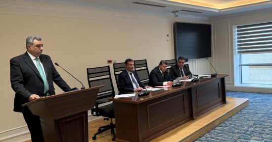 وزير الزراعة: مصر تستهلك 19 مليون طن قمح سنويا نصفهم يذهب لرغيف الخبز