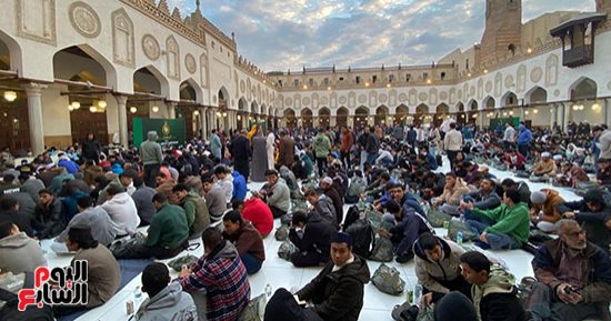 حفل الإفطار اليومى للطلاب الوافدين بالجامع الأزهر