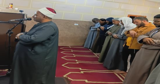 خشوع بصلاة التراويح من مسجد خالد بن الوليد بكلابشة فى أسوان.. مباشر