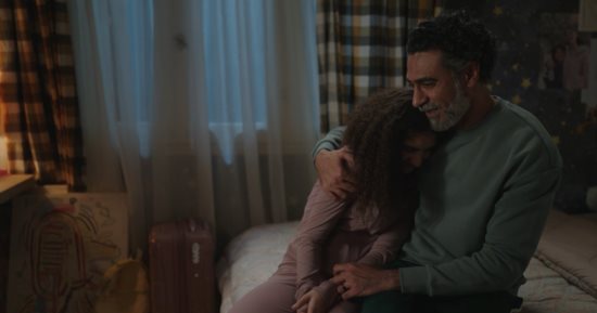 مسلسل توابع.. إزاى ترجع ثقة طفلك فيك بعد ما خلفت وعودك؟