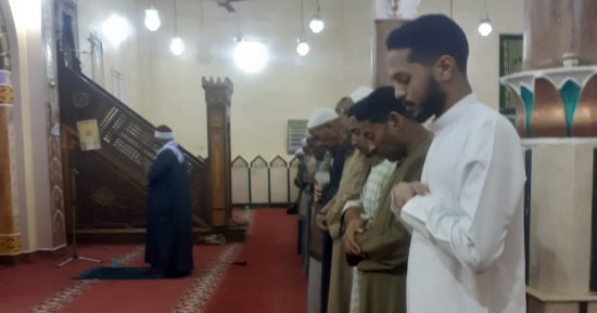 ليلة خاشعة.. صلاة التراويح من المجمع الإسلامى الكبير بسلوا بأسوان.. فيديو