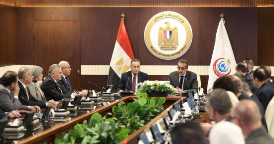 الصحة والتعليم العالى تبحثان إدراج المستشفيات الجامعية بالتأمين الصحى الشامل