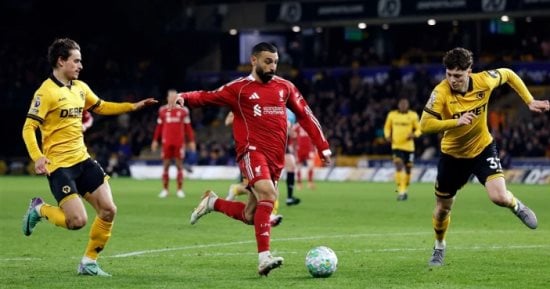 محمد صلاح يستعرض ألقابه مع ليفربول قبل الرحيل