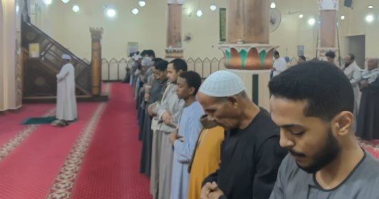 خشوع وسكينة.. صلاة التراويح من المجمع الإسلامي الكبير بسلوا بأسوان.. مباشر