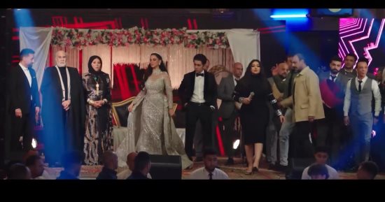 مسلسل علي كلاي الحلقة 17.. رحمة محسن تغني في فرح درة