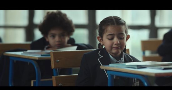 مسلسل أب ولكن الحلقة 2.. الطفلة نور تتعرض للتنمر فى مدرستها من أصدقائها