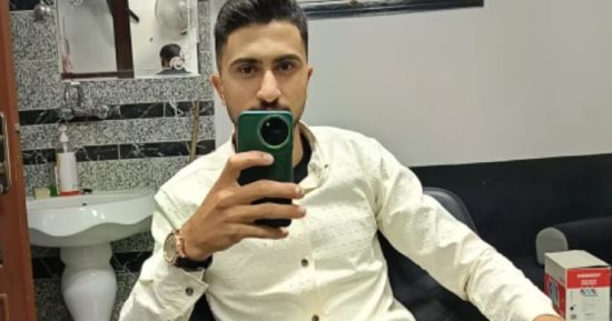 تدخل لفض مشاجرة بين المتهم ووالده.. تأجيل محاكمة قاتل عريس الشرقية.. فيديو