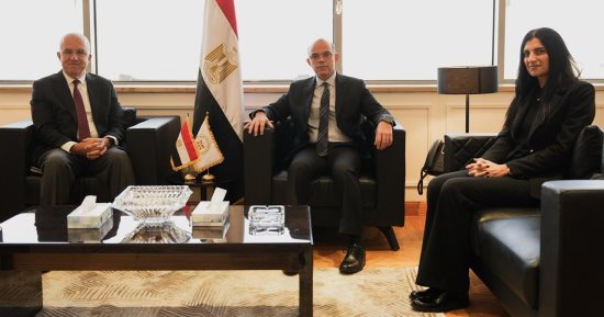 وزير الاستثمار يلتقى رئيس اتحاد الصناعات لبحث سبل دعم القطاع الصناعي وتعزيز التنافسية