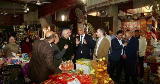 محافظ كفر الشيخ يتفقد معرض أهلا رمضان بدسوق بتخفيضات تصل إلى 30%