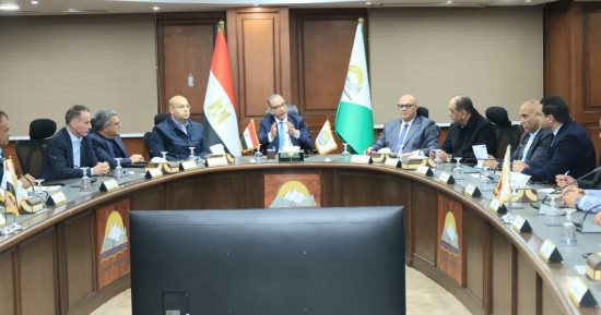 محافظ الجيزة: منع أى محاولات للتلاعب بالأسواق وتعامل فورى مع شكاوى المواطنين