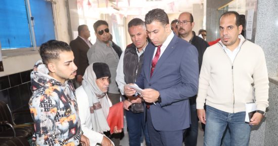 نائب محافظ السويس يتفقد المركز التكنولوجي بحي الأربعين