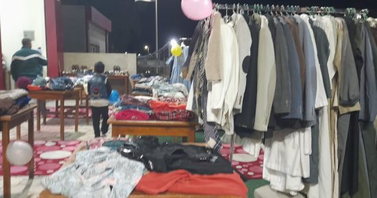 محافظ جنوب سيناء يفتح معرض "ملابسك تسعدهم" بالمجان لأهالى نويبع