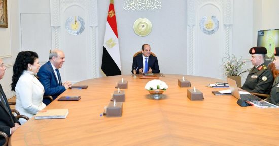 ملف مصر للطيران يحظى بأولوية قصوى.. الرئيس السيسى يعقد اجتماعين لمتابعة تطوير المطارات وتعزيز منظومات العمل بها وفق أحدث النظم والمعايير الدولية.. مبنى ركاب جديد بمطار العاصمة.. وإنشاء مطاري سانت كاترين والعريش